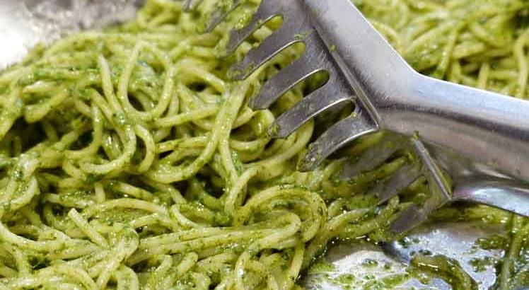 Pasta Pesto met spinazie en Spek